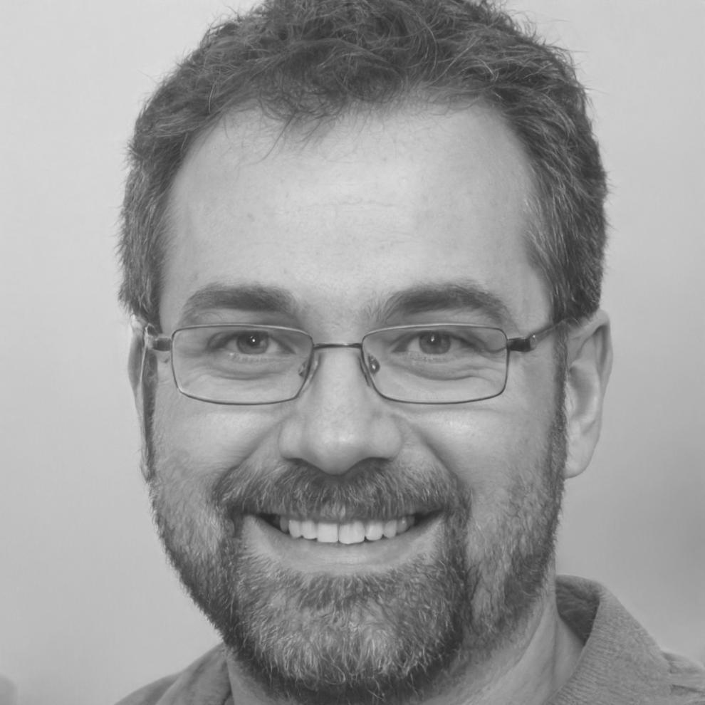 Instructor especializado en análisis financiero